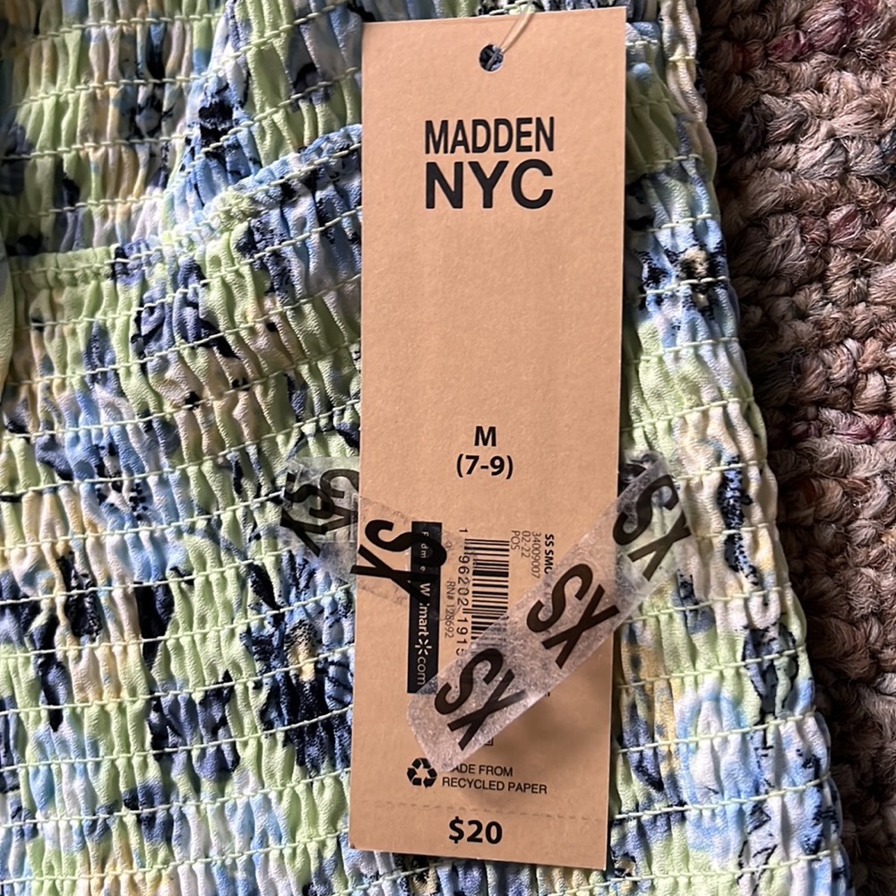 Madden NYC floral dress juniors medium bnwt - Picture 3 of 3